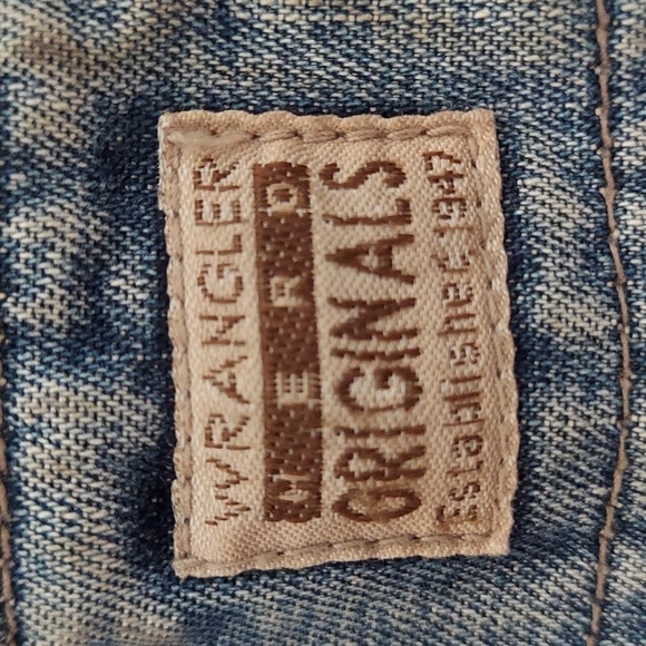 Wrangler shorts Size 40. - Picture 6 of 6